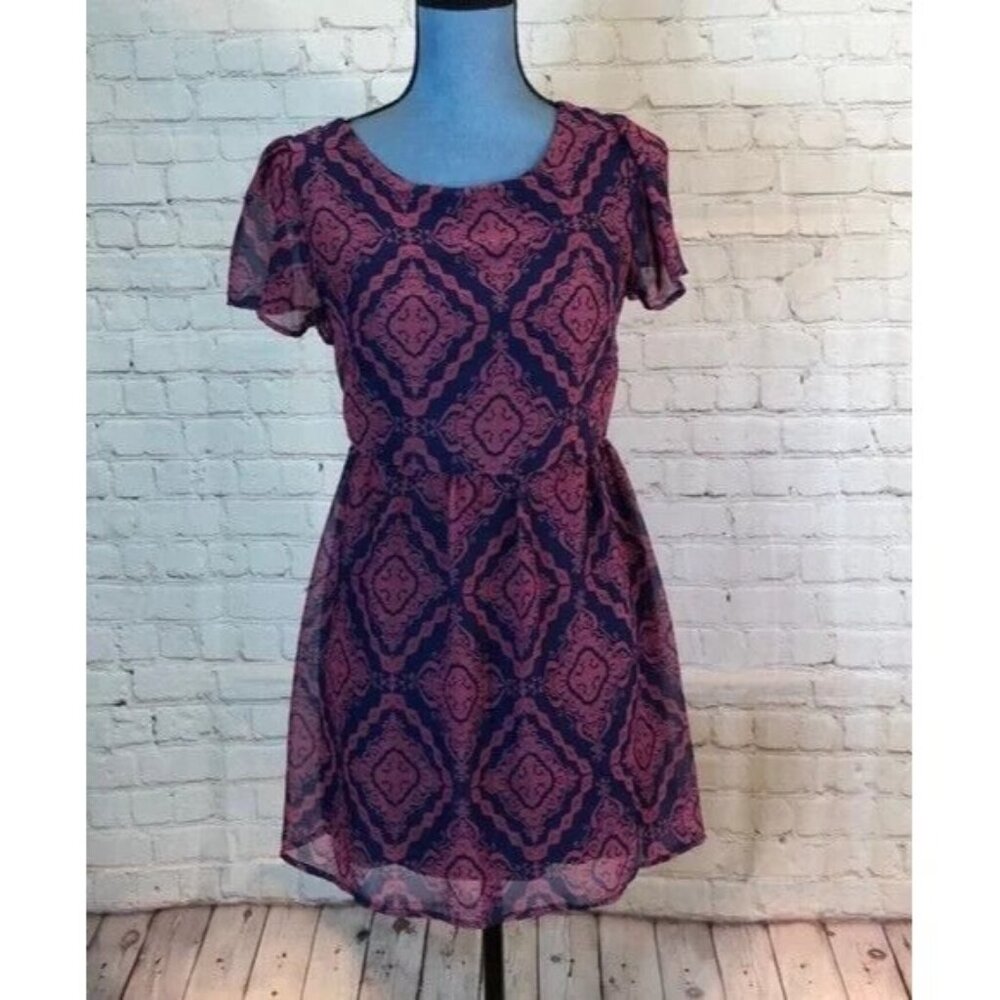 Peppermint Dress Blue & Red Diamond Print Sheer Lined Short Sleeve Medium